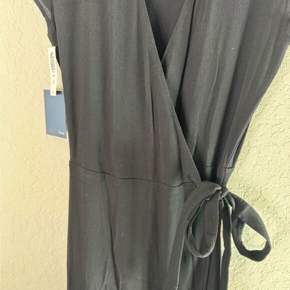 Aritzia Wilfred Free Jessa True Black Maxi Wrap Dress Size S NWT - Picture 4 of 9